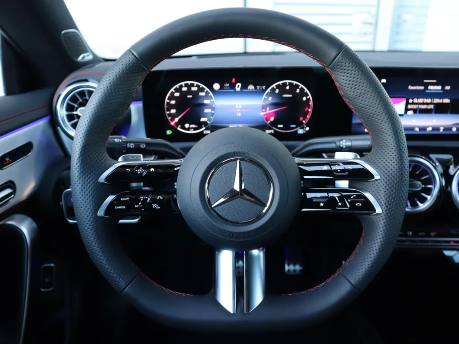 Mercedes-Benz CLA Shooting Brake 180 Star Edition AMG Line LIMITED