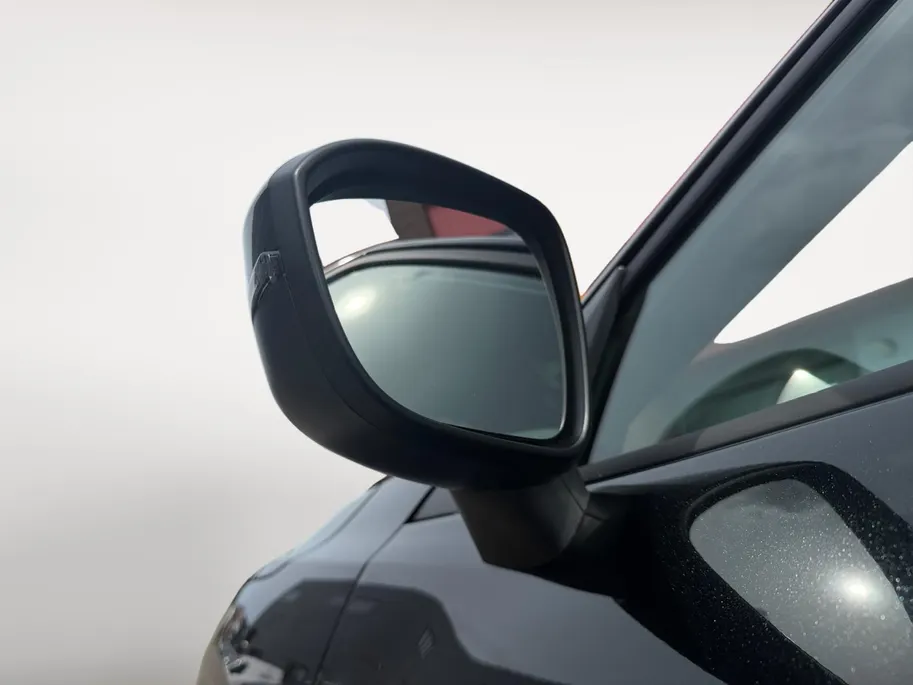 Nissan Juke 1.6 Hybrid N-Connecta | Nieuwe auto| Licht metalen velgen| Automaat| Navigatie| Camera| Parkeersensoren voor en achter| Stuur verwarming| Stoel verwarming| Vooruit verwarming|