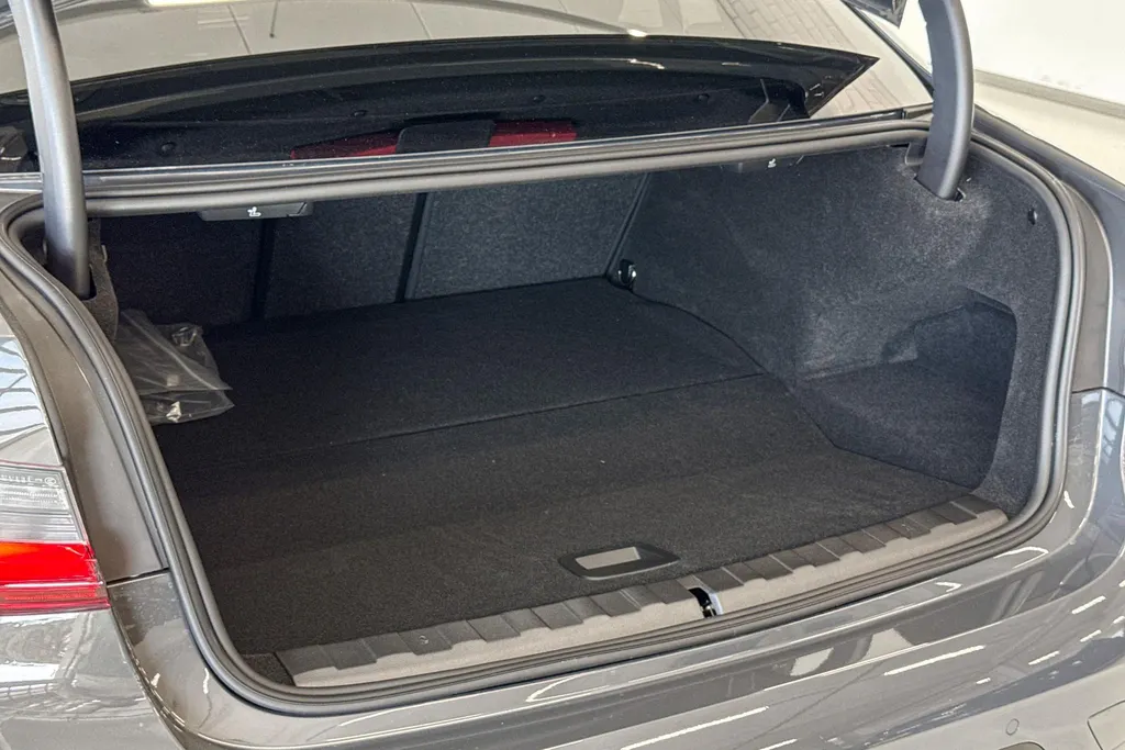 BMW 3 Serie Sedan 330e Innovation Pack M Sportpakket Pro