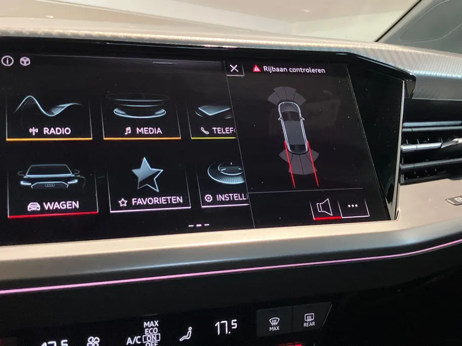 Audi Q4 Sportback e-tron 40 Advanced 150kW/204PK 82 kWh · Panoramadak · Trekhaak · Stoelverwarming · Apple/Android Car Play