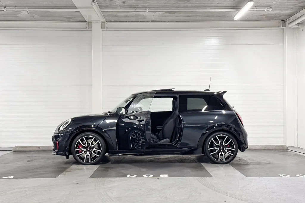 MINI Cooper 3-deurs JCW John Cooper Works