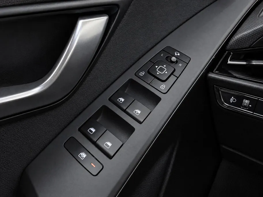 Kia Niro EV DynamicLine 64.8 kWh 100% SOH | Navigatie | Climate control | ACC | Achteruitrijcamera |