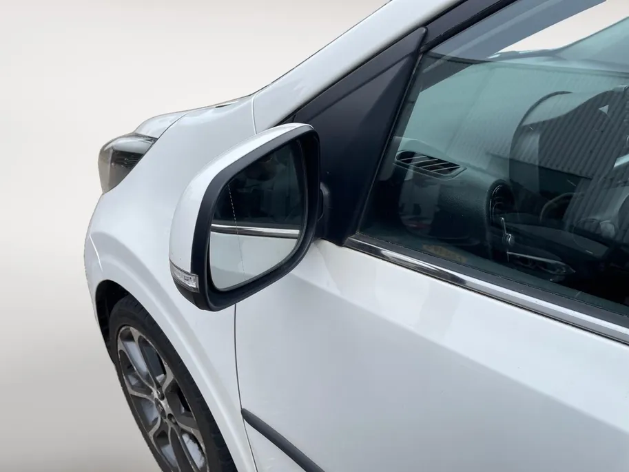 Kia Picanto 1.0 CVVT Design Edition | navigatie | Climate control | Lederen bekeleding | Pakeercamera achter | Cruise control