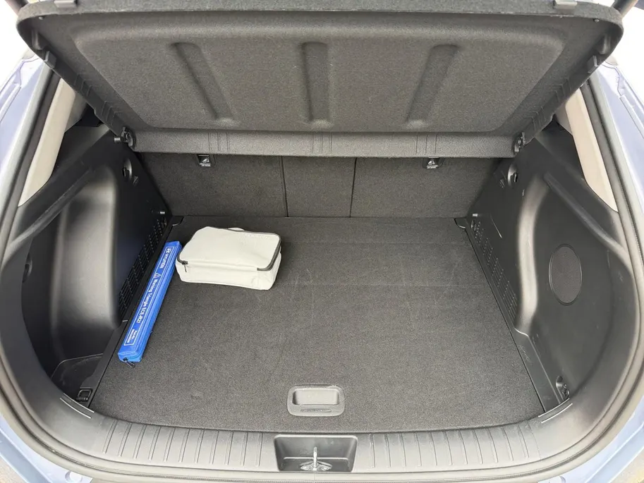 Hyundai Kona 1.6 GDI HEV Premium | 360 camera | Apple Carplay/ Android Auto | Stoelverwarming & ventilatie | Navigatie |