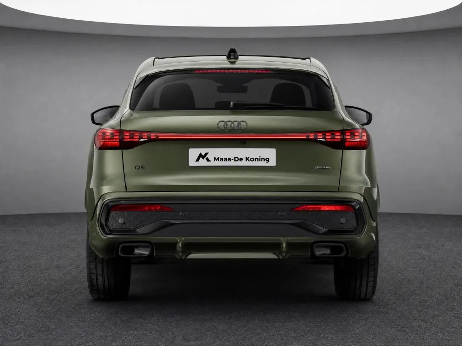 Audi Q5 Sportback 2.0 TFSI e-hybrid quattro S edition Competition 367 PK · Glazen panoramadak · Head-up display · B&O premium 3D