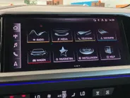Audi Q4 e-tron 40 82 kWh 150kW/204PK · Leder · Stoelverwarming · Parkeersensoren · Garantie t/m 30-03-2026 of 90000km.