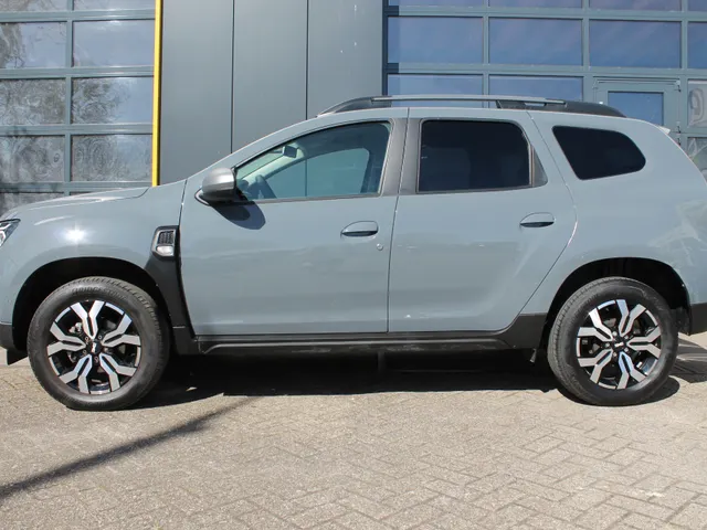 Dacia Duster 1.3 TCe 130 Journey | Camera 360 | Trekhaak | Climat Control | Navigatie