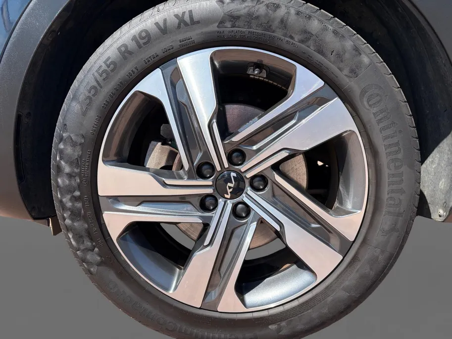 Kia Sorento 1.6 T-GDI Plug-in Hybrid 4WD ExecutiveLine *Navi+360Camera*Climate Control*Schuif/kanteldak*Stoelverwarming/ventilatie*Elekt. Trekhaak*Elekt. Achterklep*Vol opties! Zeer nette auto!