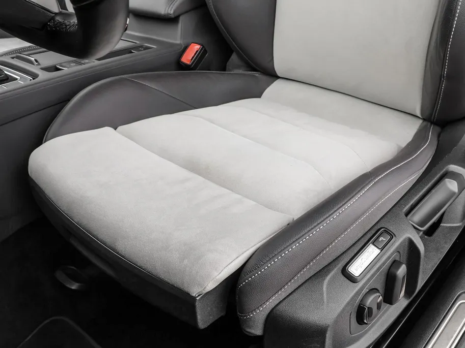 Volkswagen Arteon 1.4 TSI PHEV 218pk DSG eHybrid Elegance Business · Wegklapbare Trekhaak · Camera · Apple/Android Car Play · Dodehoek Detectie · Navigatie · 18'' Inch · EXTRA INRUILKORTING ·