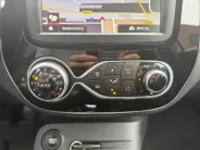 Renault Captur 1.3 TCe Intens | Camera | Parkeersensoren | Navigatie | Bluetooth | Cruise & Climate Control | All Season Banden | 12 Maanden BOVAG Garantie