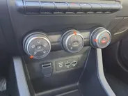 Renault Clio 1.0 TCe 90 Equilibre | Navigatie | Cruise | Rijstrooksensor met correctie | Airco | DAB | Apple Carplay/Android Auto