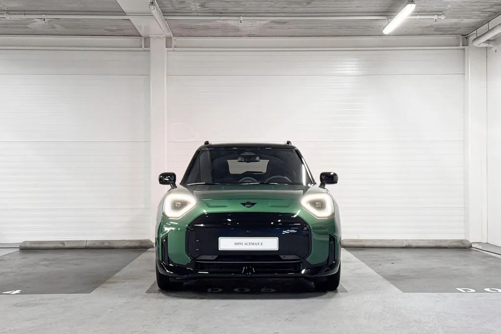 MINI Aceman E John Cooper Works L