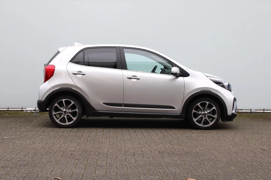 Kia Picanto 1.2 84pk 5-zits X-Line I NAVI | STOELVERWARMING I PDC | CAMERA |
