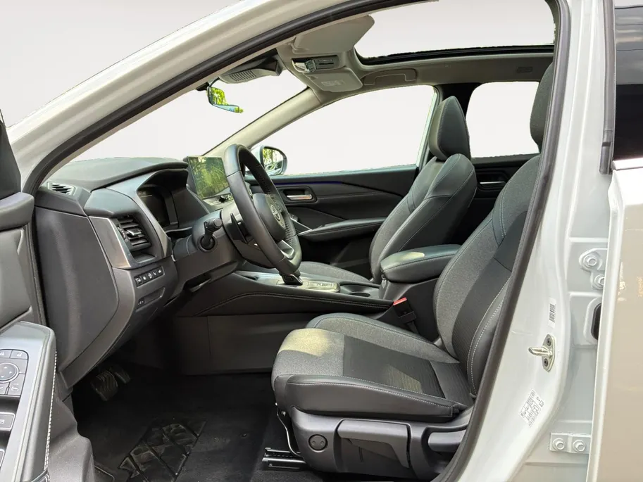 Nissan QASHQAI N Connecta Navi | Pano dak | LM Velgen |