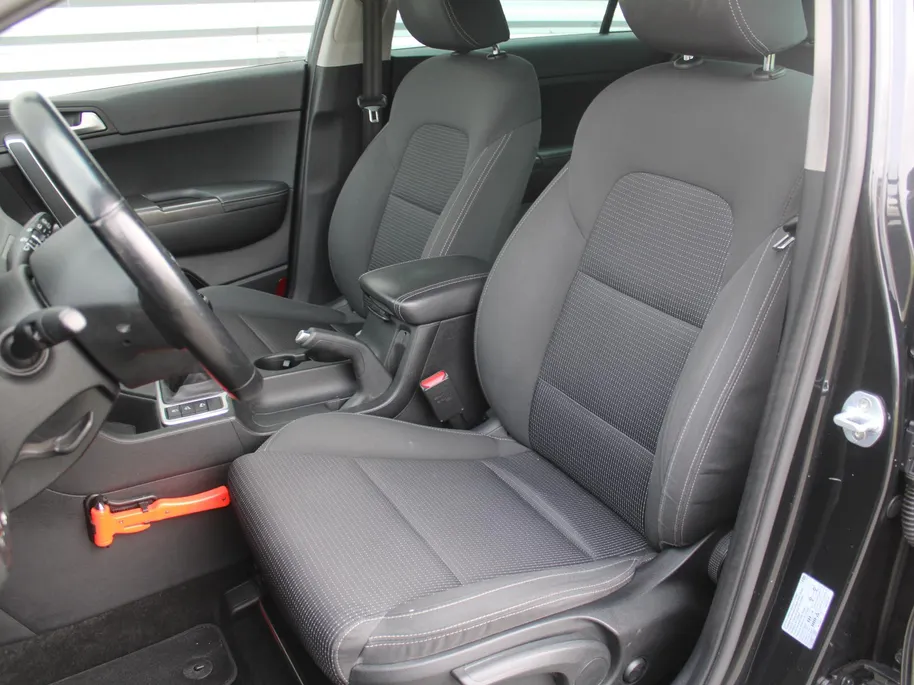 Kia Sportage 1.6 GDI First Edition | Trekhaak | 17' LM | Clima | Cruise | Navi | Camera | Parkeersensor achter |