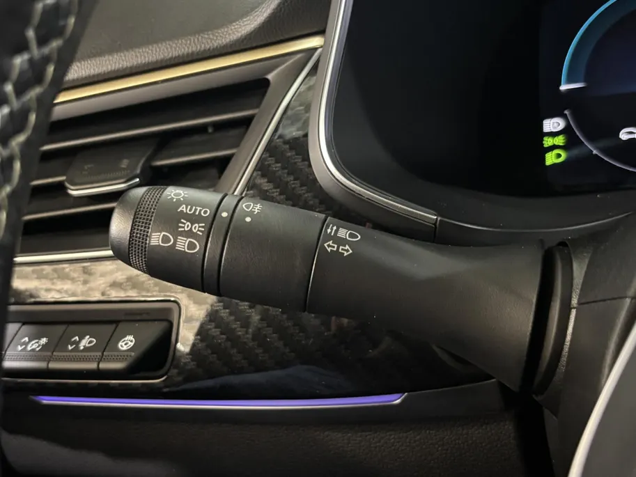 Renault Arkana 145PK E-Tech Hybrid E-Tech Engineered Automaat | 9,3' Navi | Digital Cockpit | Apple CarPlay/Android Auto | Climate Control | Adaptive Cruise Control | Full LED | Leder | Stoelverwarming |