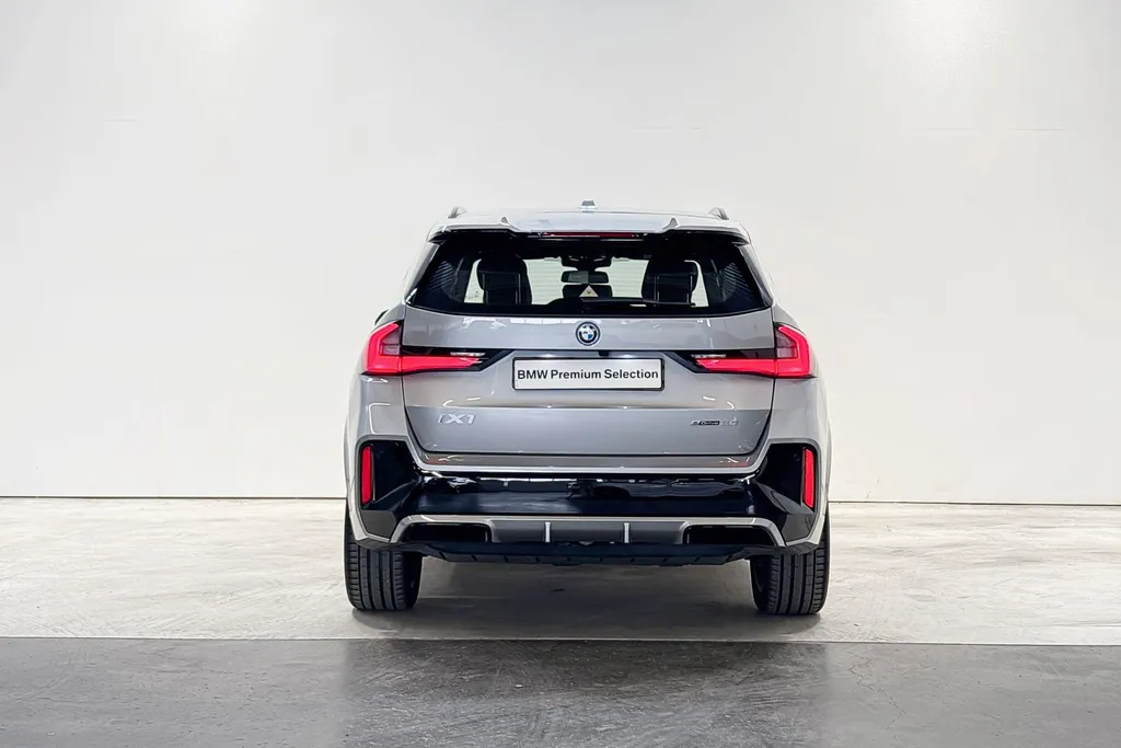 BMW iX1 eDrive20 67 kWh