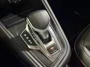 Renault Captur 130PK TCe Initiale Paris Automaat | 360 Camera | Cruise Control Adaptief | Parkeersensoren | Stoel & Stuurwiel Verwarming | Climate Control | Licht & Regen Sensor | Dodehoek Detectie |