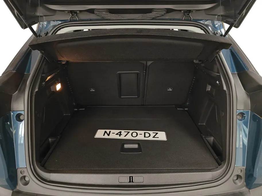 Peugeot 3008 1.2 PureTech Allure Avantage | Navi | Camera | Apple CarPlay/Android Auto | Climate Control | Cruise Control | Parkeersensoren | Lichtmetalen Velgen