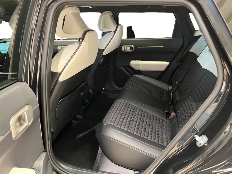 Kia EV4 GT-Line Business Edition 81.4 kWh | 595 km WLTP-actieradius | GT-bekleding | 19' Inch velgen | Mogelijk €2500 voorraadvoordeel!*