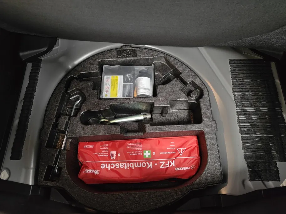 Mazda 2 1.5 e-SkyActiv-G 90 Homura | Achteruitrijcamera | Adaptive Cruise Control | LED | 16' LM Velgen