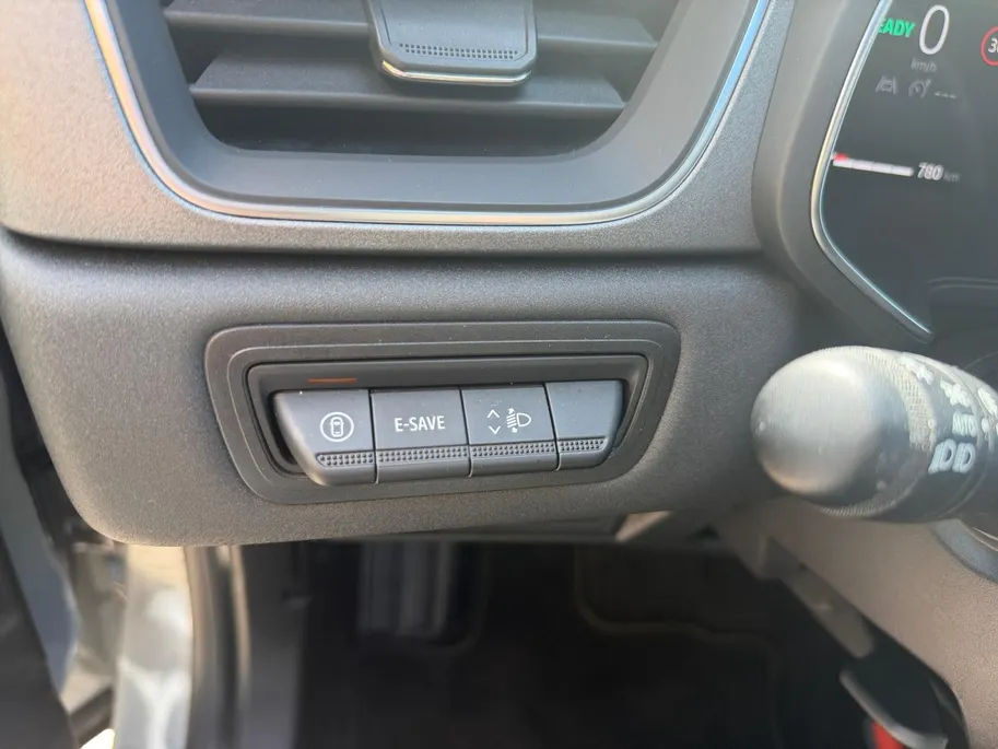 Renault Captur 1.6 E-Tech full hybrid 145 techno | Camera | Parkeersensoren | Apple Carplay & Android Auto | Adaptieve Cruise Control | Climate Control | LMV | Navigatie | 12 Maanden BOVAG Garantie