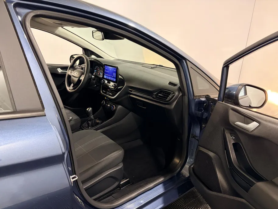 Ford Fiesta 85PK Trend | 1e eigenaar | Navi | Cruise Control | Airco | DAB | Apple CarPlay/Android Auto | Parkeersensoren | Elektrische Ramen & Spiegels | Licht Sensor |