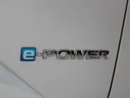Nissan QASHQAI 1.5 e-Power N-Design | Stuur-, stoel- en voorruitverwarming  | 20inch wielen |360grd camera | parkeersensoren voor en achter | Electrische stoelverstelling met geheugen | Alcantra/lederen bekleding | 205PK | Two-tone lak | Apple carplay & Android auto |