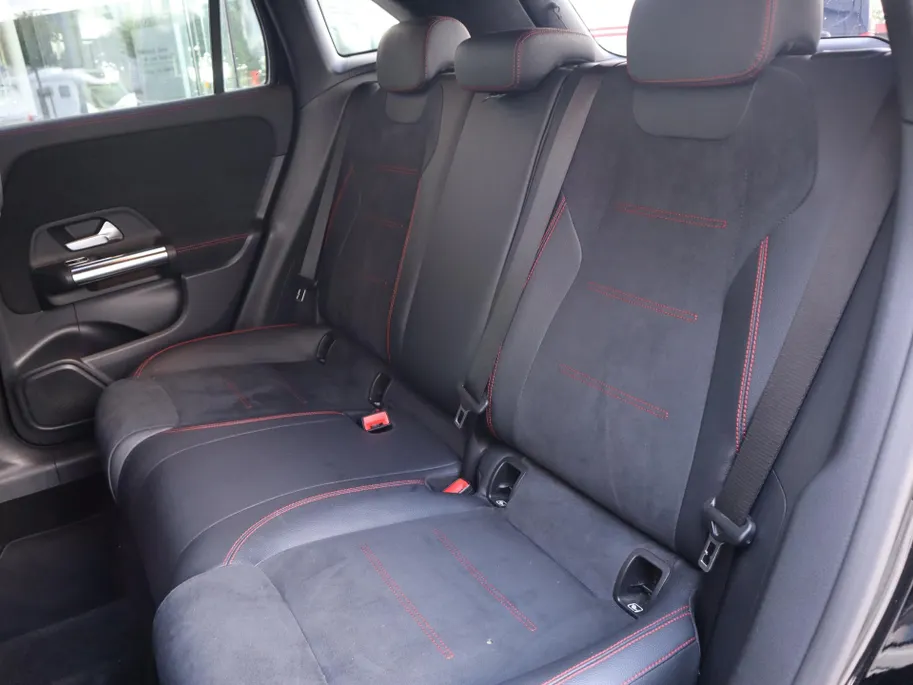 Mercedes-Benz GLA 250 e AMG Line