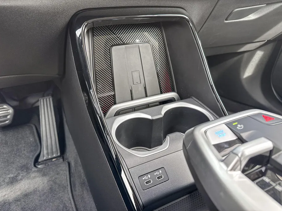 BMW iX1 xDrive30