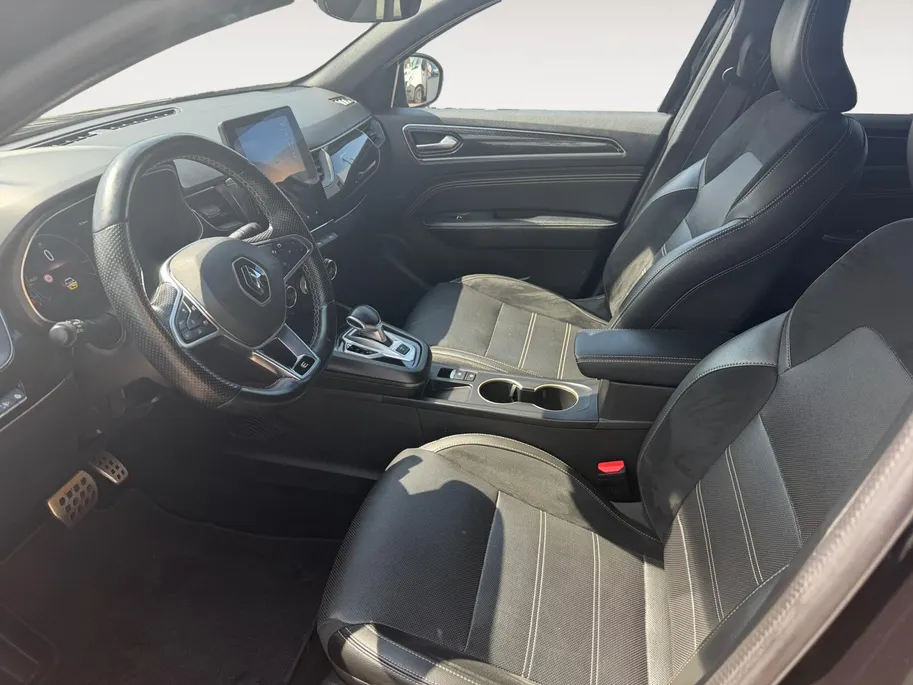Renault Arkana 1.6 E-Tech hybrid 145 E-Tech engineered | Automaat | Apple Carplay & Android Auto | Camera | Parkeersensoren | Stoel & Stuurverwarming | LMV | 12 Maanden BOVAG Garantie