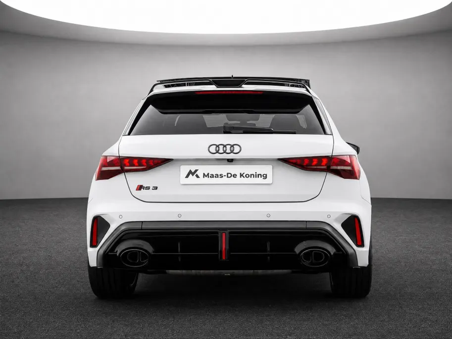 Audi RS3 Sportback 2.5 TFSI quattro 400 PK competition limited 593/750 · Audi Exclusive Gletsjerwit Mat Effect · Head-Up display · Sonos Premium 3D · Panorama dak · RS sportuitlaat