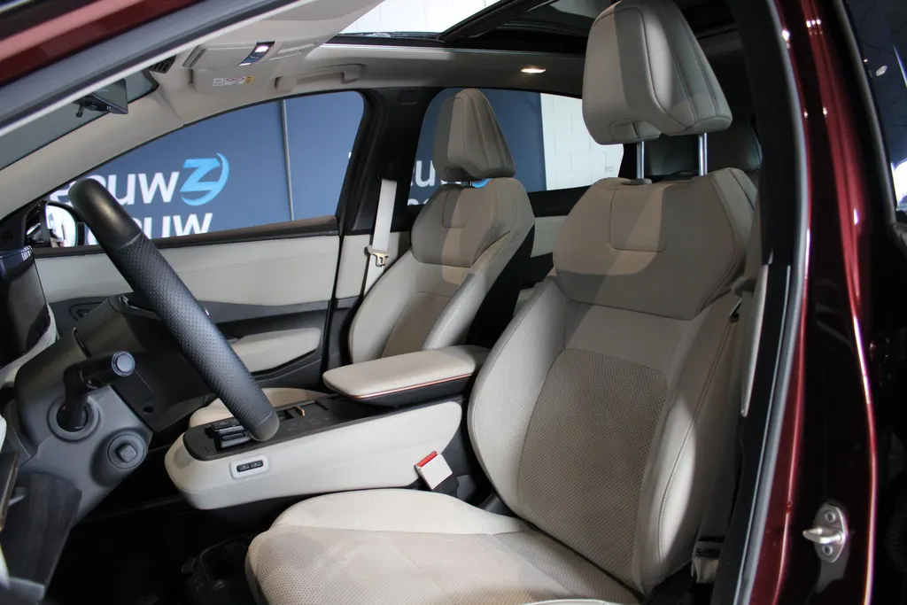 Nissan ARIYA Evolve 66 kWh | 20 inch wielen | Ceramic coating |22 kW ingebouwde lader | Electrische stoel en stuur verstelling | Navigatie | Stoel geheugen | shuif/kanteldak | Stoel verwarming en verkoeling | Zeer mooie auto |