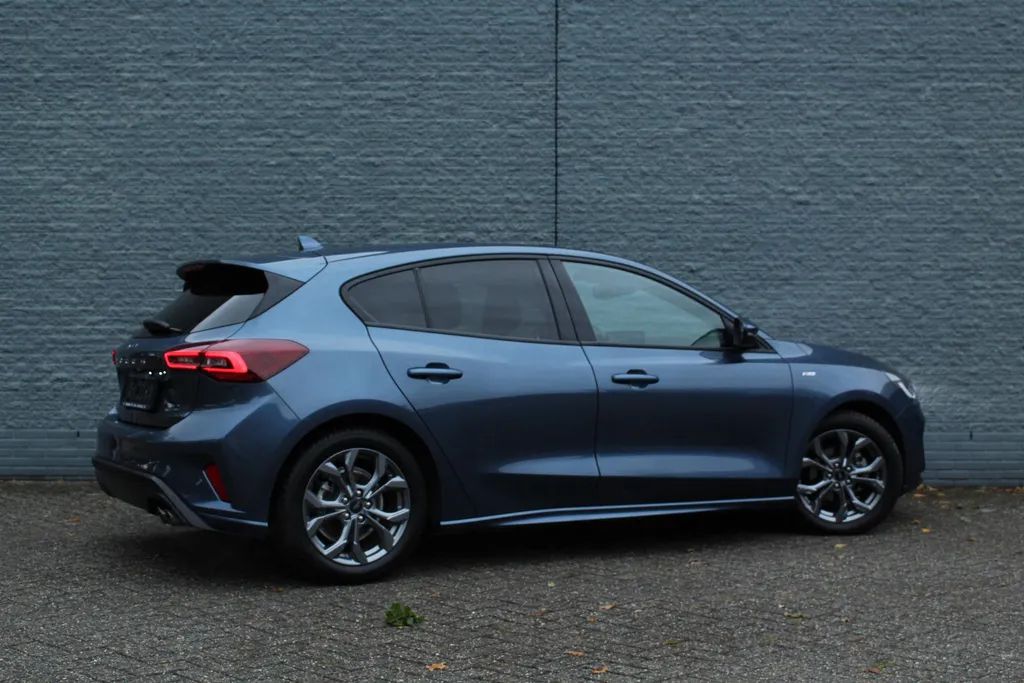 Ford Focus 1.0 EcoBoost Hybrid ST Line X | 155 pk | Winter Pack | Driver Assistance Pack |