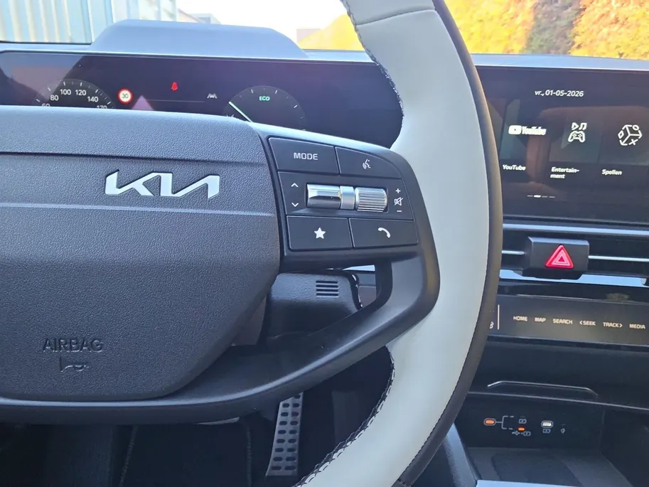 Kia Sportage 1.6 T-GDi Hybrid GT-PlusLine | Schuif/kanteldak | Lederen bekleding | 360 Graden camera | Head up display | Elektrische achterklep | Elektrische stoel verstelling met geheugen | Stoel verwarming + ventilatie voor | Dodehoek camera | Draadloze oplader | Ad