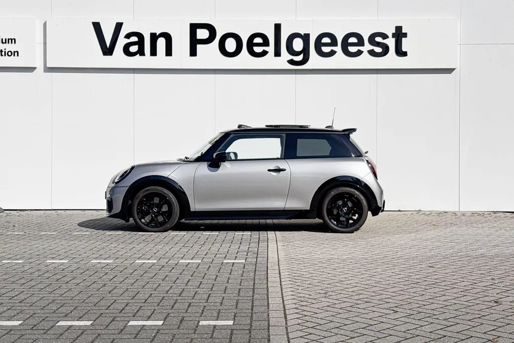 MINI Cooper 3-deurs 1.5 Cooper C John Cooper Works M