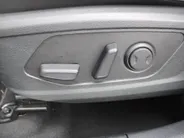 Kia Sportage 1.6 T-GDi Hybrid DynamicLine | Stuur-/stoelverwarming | Camera | Elek. stoelverstelling | Cruise adapt. | LED |  Telefoonlader | 18' LM | Clima |