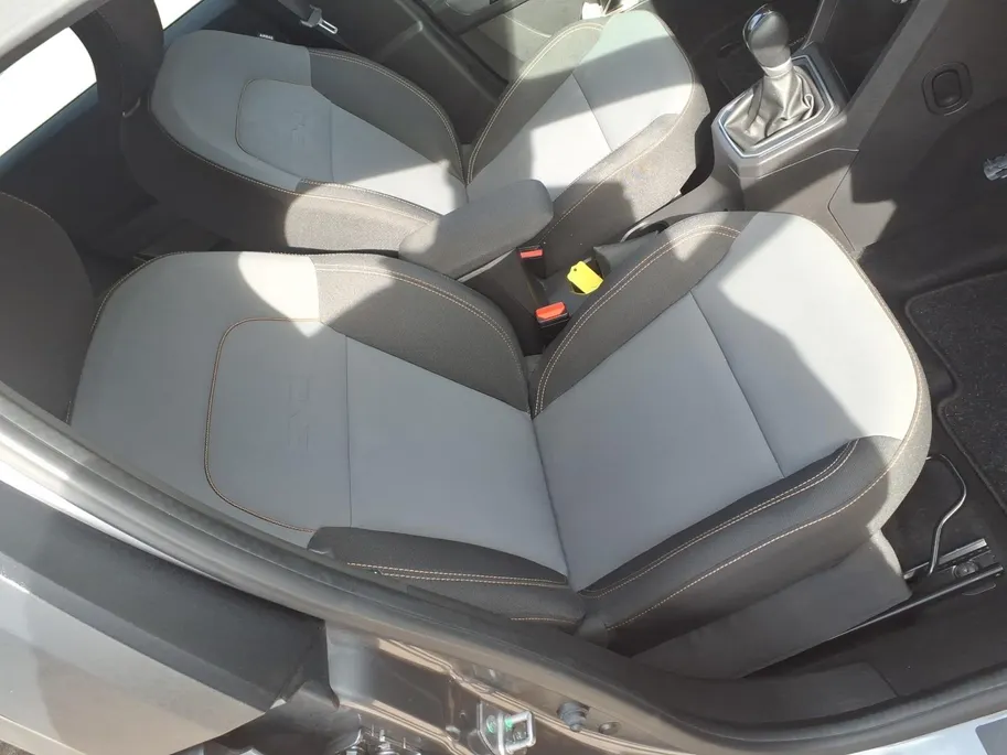 Dacia Jogger 1.6 Hybrid 140 Extreme 7p. Automaat | 7 Persoons | Navigatie | Camera-PDC | Blindspot