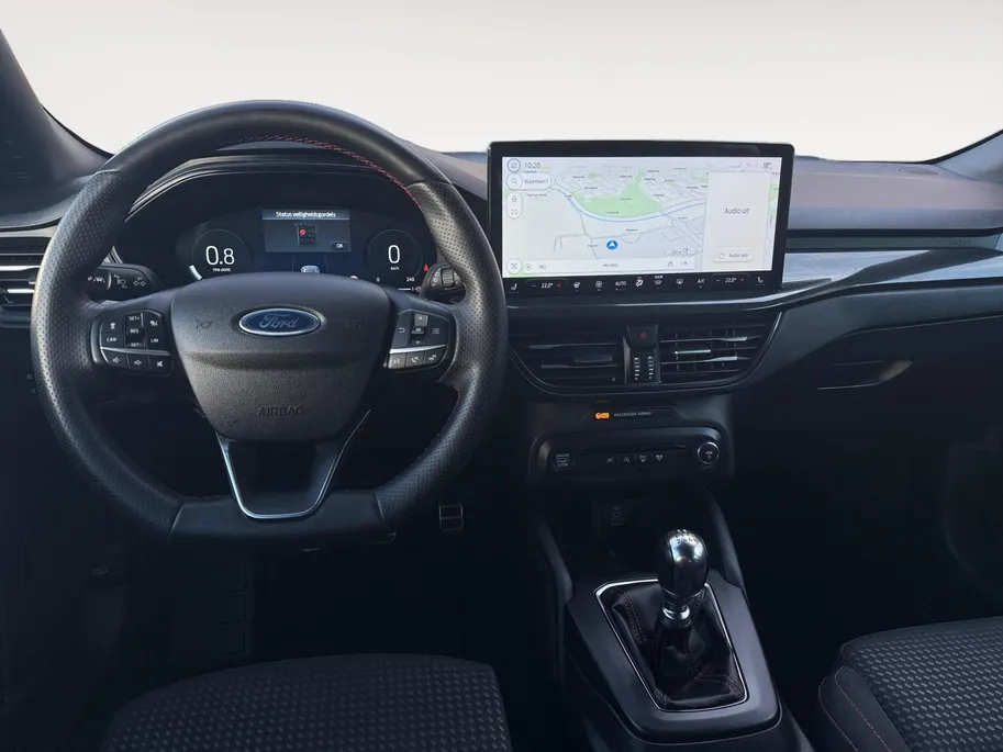 Ford Focus Wagon 1.0 EcoBoost Hybrid ST Line X | NL Auto | Volledig dealeronderhouden | Winter Pack | Driver Assistance Pack | Apple Carplay & Android Auto |