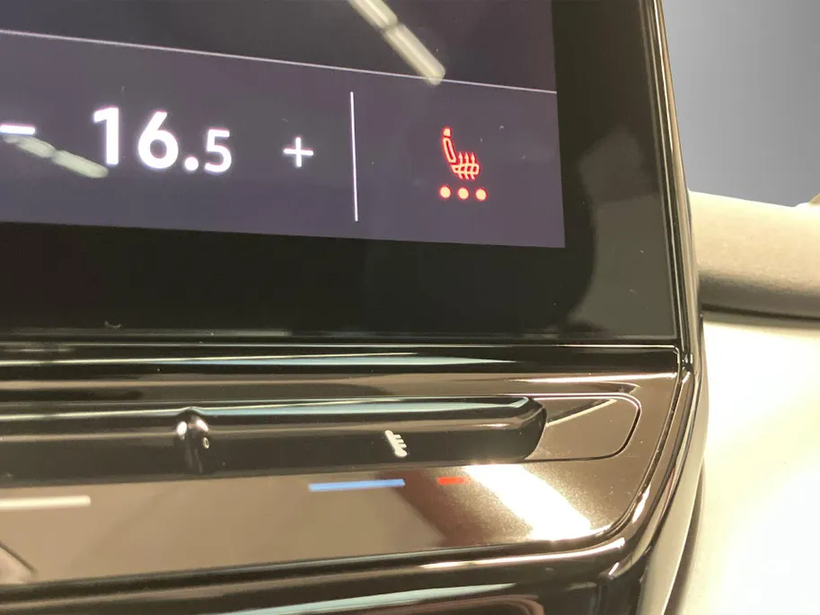 Volkswagen ID.4 52 kWh 170PK · Panoramadak · Apple/Android Car Play · Camera + Parkeersensoren · SOH 92.3%