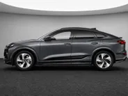 Audi Q6 e-tron Sportback S edition 83 kWh 252 PK · Glazen panoramadak · Trekhaak elek. wegklapbaar · Optiekpakket zwart