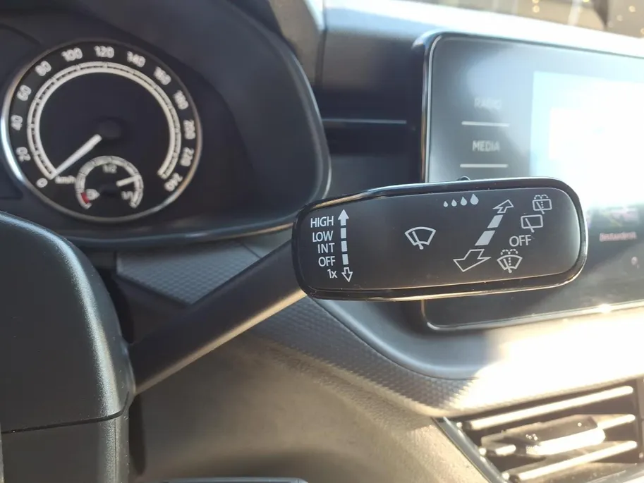 Škoda Kamiq 1.0 TSI Active Andriod/Apple carplay | PDC | Airco | Cruise controle | L.m.velgen | 1 jaar garantie