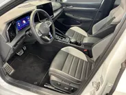 Volkswagen Golf 1.5 eHybrid 272pk DSG GTE · Panoramadak · Camera · Inklap. Trekhaak · Leder Vienna · Head-Up Display · Stuur-& Stoelverwarming + verkoeling · Garantie t/m 15-06-2030 of 100.000km