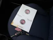 Fiat 500 Club | 1.0 Hybrid | Tech Pack | airco (automatisch) | Apple Carplay / Android Auto | Regensensor | 12 maanden Bovag garantie