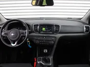 Kia Sportage 1.6 GDI First Edition | Trekhaak | 17' LM | Clima | Cruise | Navi | Camera | Parkeersensor achter |