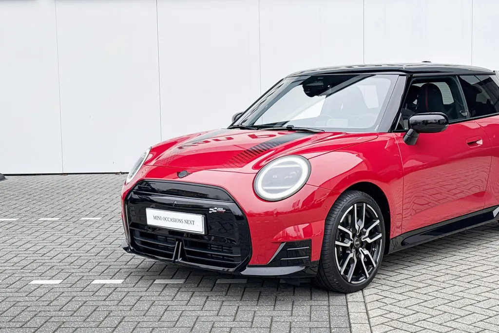 MINI Cooper 3-deurs Electric Cooper E John Cooper Works Pakket L