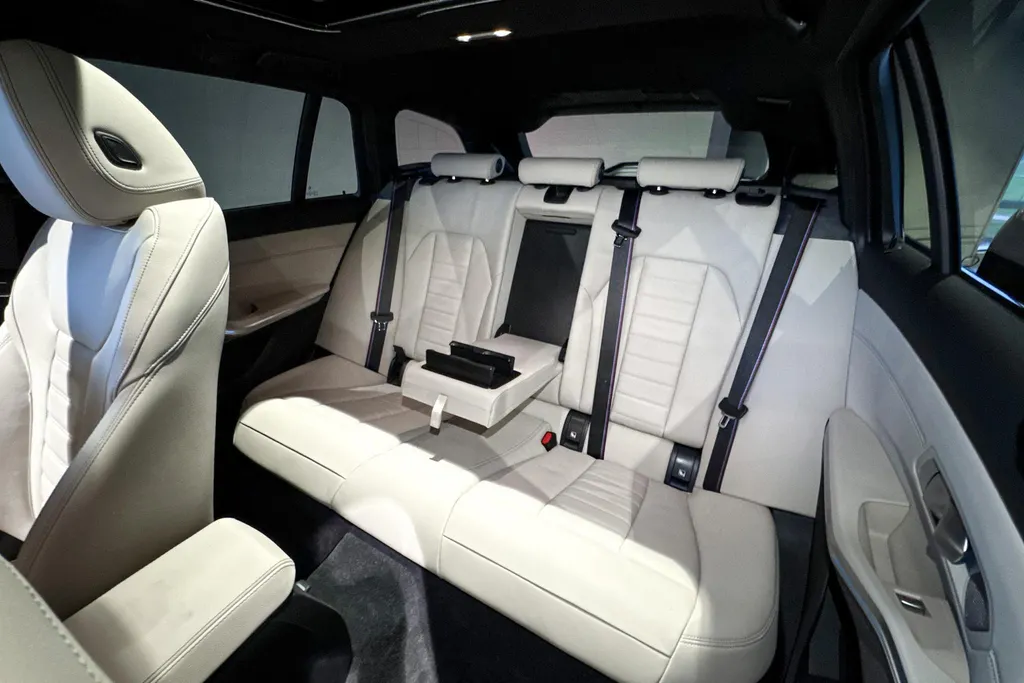 BMW 3 Serie Touring 330e