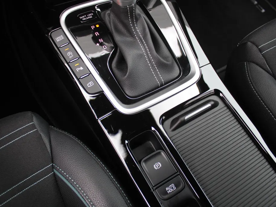 Kia Ceed 1.0 T-GDi MHEV Design Edition | Stuur-/stoelverwarming | Cruise adapt. | Camera | 16" LM | Dodehoekdetectie | JBL audio | LED |