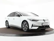 Volkswagen ID.7 Pro Business 286pk 77 kWh · SOH 97,2% · 360 Camera · Head-Up · Alarm · Elek. Trekhaak · Keyless · Elek. Voorstoelen · 20'' Inch · Gratis onderhoud & APK t/m 30-01-2030 · EXTRA INRUILKORTING ·
