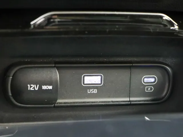 Kia Sportage 1.6 T-GDi Hybrid Dark Edition